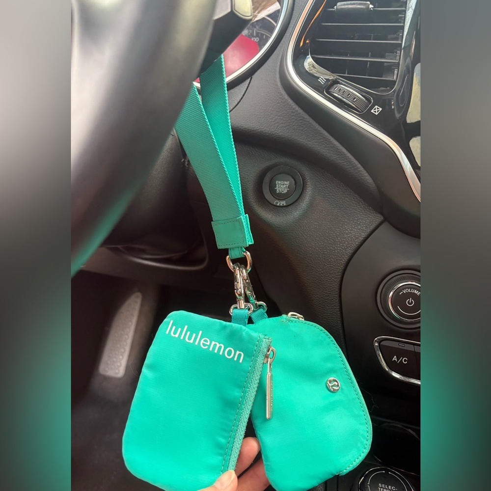 Lululemon Dual Pouch Wristlet